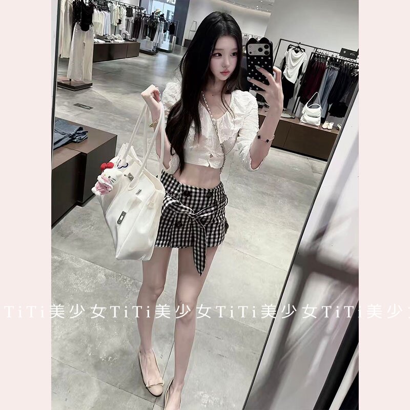 【TiTi美少女】纯欲风荷叶边泡泡袖短款上衣黑白格纹腰带半身短裙
