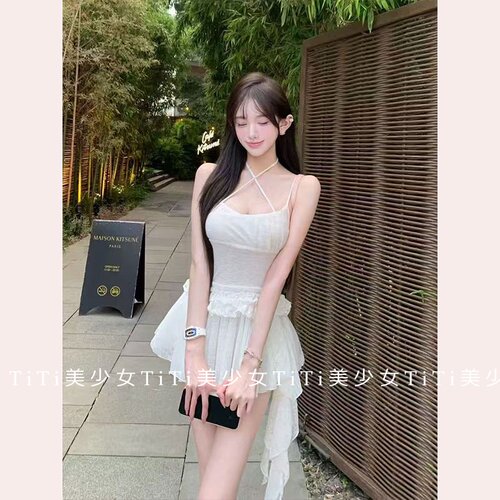 不规则交叉挂脖上衣连衣裙