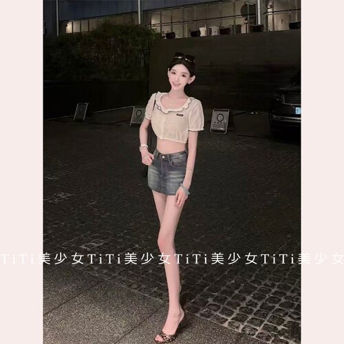 少女白色娃娃领收腰短袖衬衫