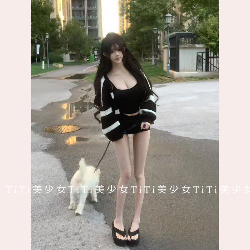 【TiTi美少女】秋冬新款慵懒风经典条纹黑白撞色加厚针织开衫外套
