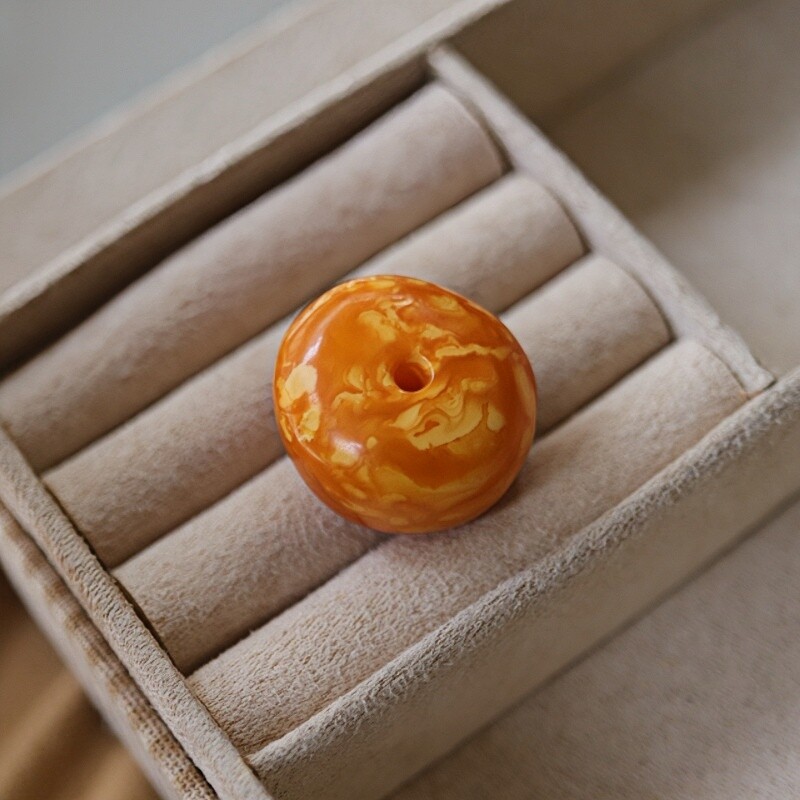 正品天然俄料精美满蜡老蜜蜡扣子吊坠挂件女款男文玩时尚珠宝饰品