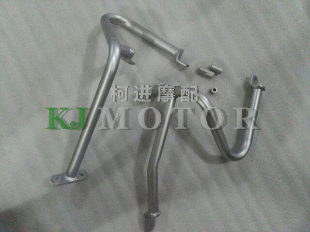 适用于铃木GSR400 600摩托车保险杠