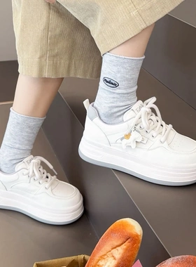 春达女鞋2026春季新款厚底时尚百搭舒适超轻牛皮休闲小白鞋23069