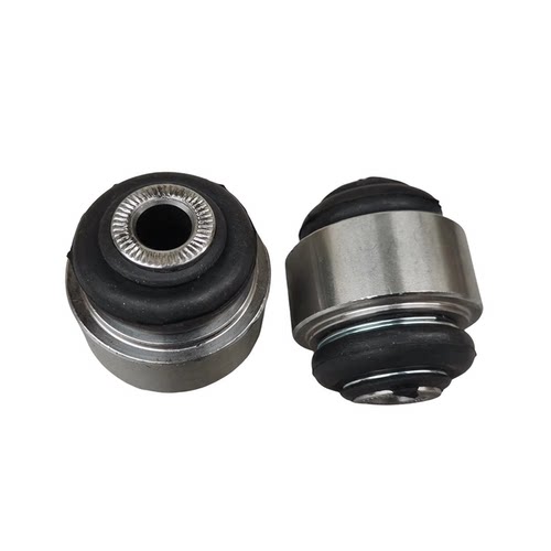 猎豹CS10后羊角胶套摆臂衬套