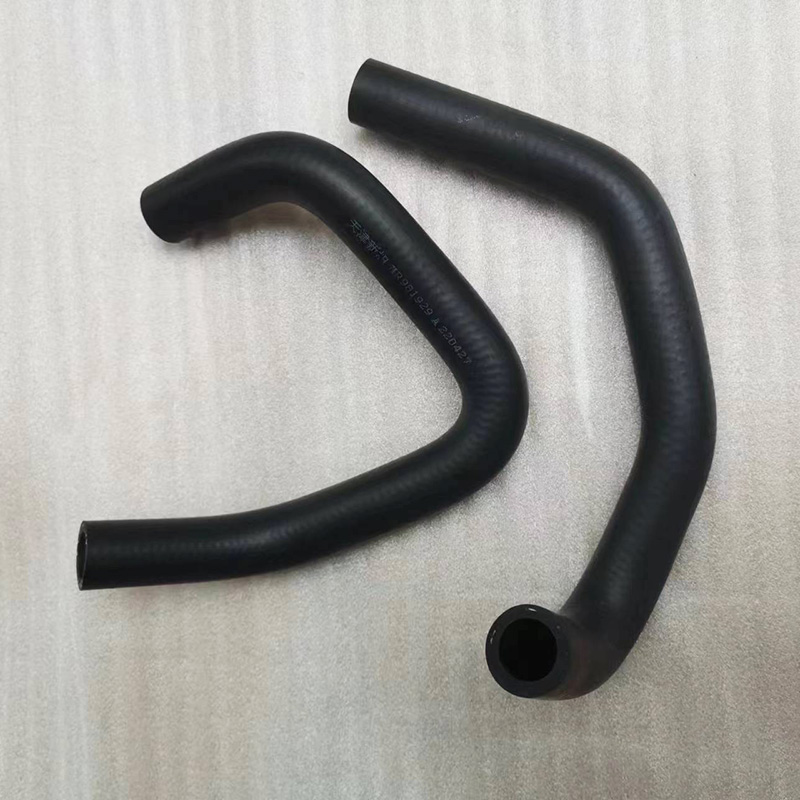 飞腾暖风水管6400暖风机胶管