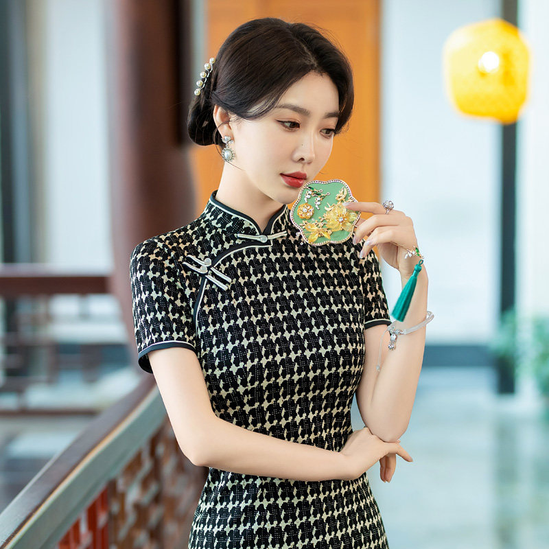 民国风格子旗袍改良式短袖夏季新款日常穿年轻妈妈优雅显瘦连衣裙
