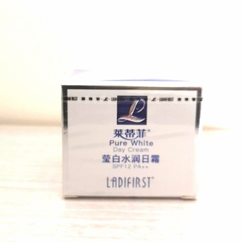 莱蒂菲化妆品 莹白水润日霜 产品编号： 66105