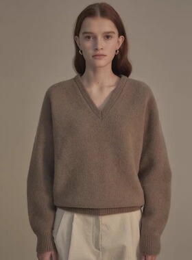 nothing written 2025春秋新款V领羊绒衣女慵懒高级感羊毛针织衫