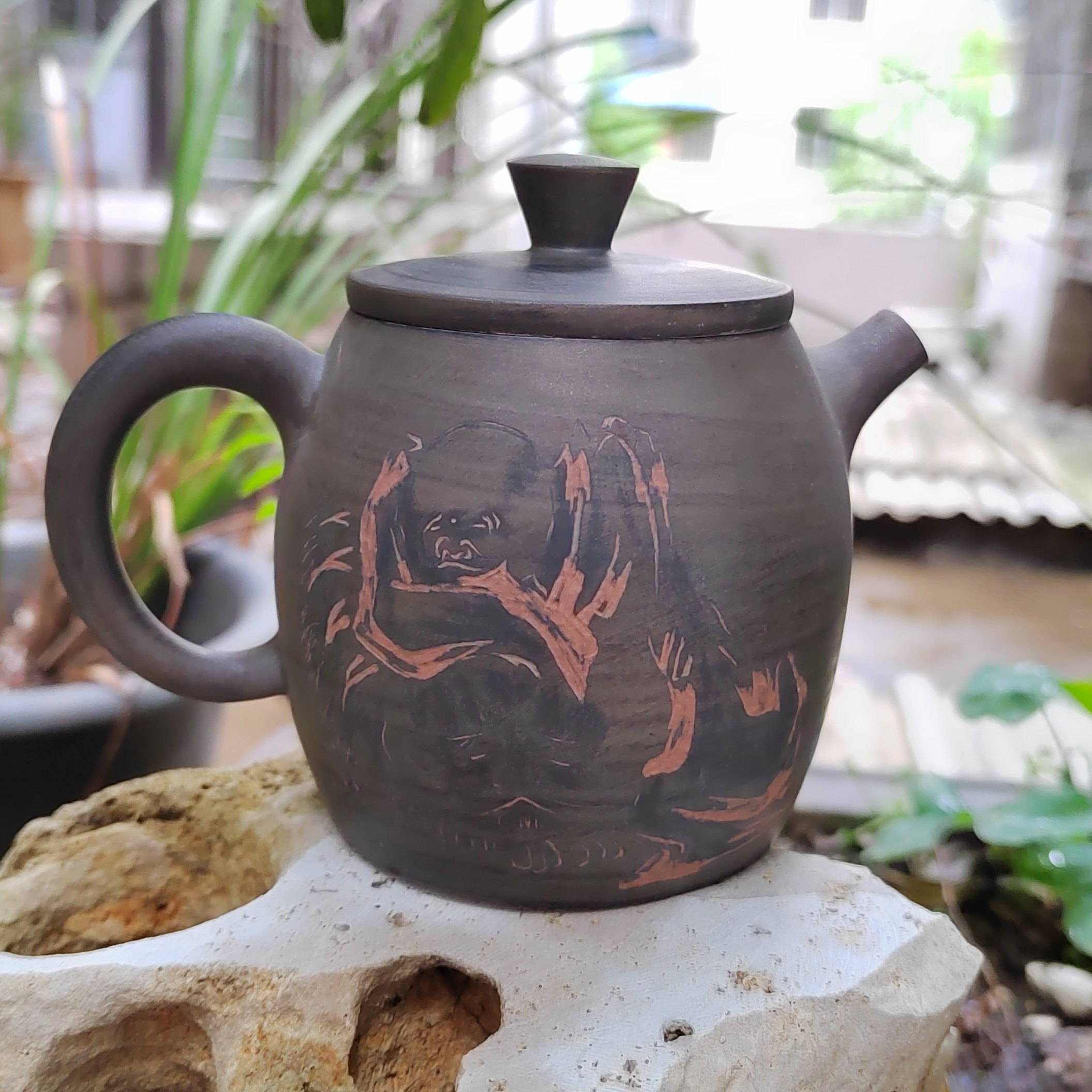 云南建水紫陶茶壶普洱茶具许安顺全手工雕刻刻陶二祖调心图