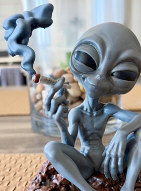 外星人摆件3D打印冥想模型桌面手办装饰电脑男生高级感公仔玩偶