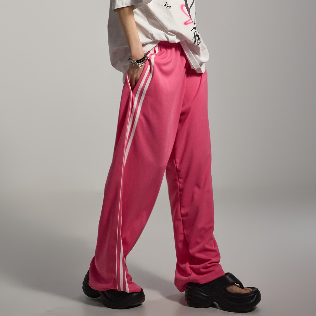 DINT韩国代购2025春款女装 时尚侧条纹松紧腰休闲运动裤长裤P3482