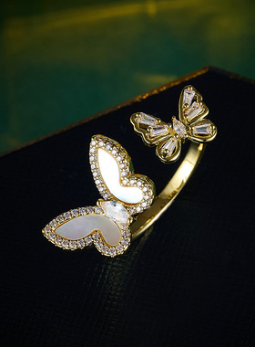 韩版925纯银蝴蝶结耳蜗甜美新款耳骨钉螺丝拧扣设计睡觉不用摘饰