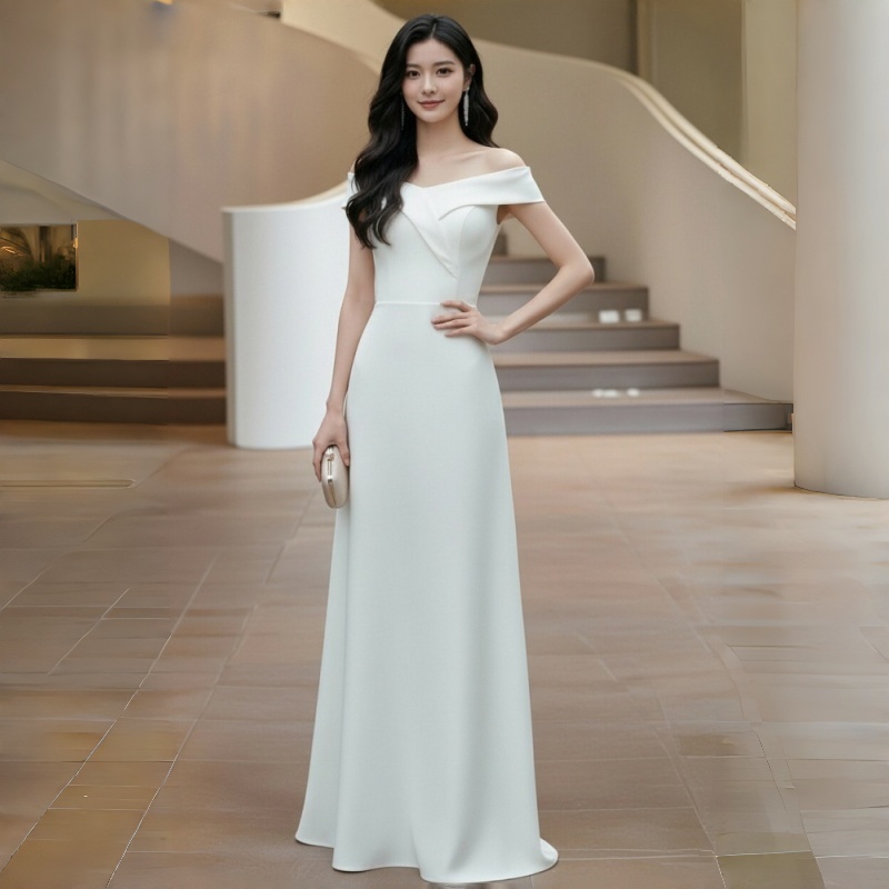 一字肩白色晚礼服领证登记艺考女