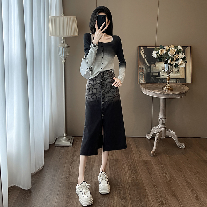 高级感休闲套装女春秋季渐变色针织衫牛仔半身裙减龄穿搭一整套装