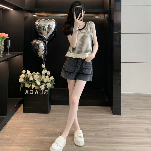 针织背心牛仔短裤套装穿搭一整套