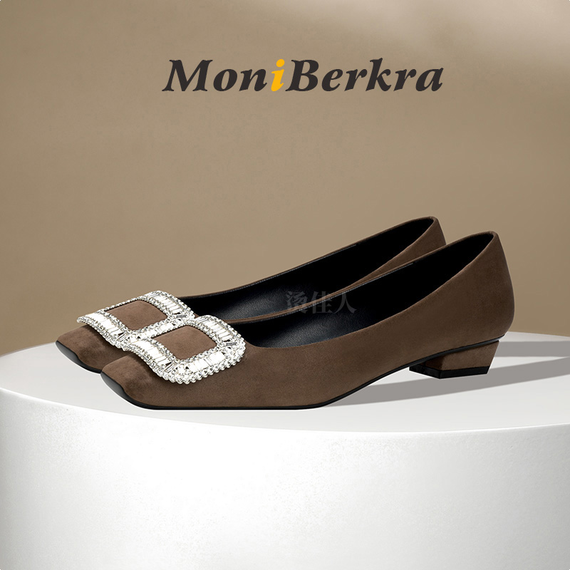2026时尚新款RV水钻方扣平底鞋