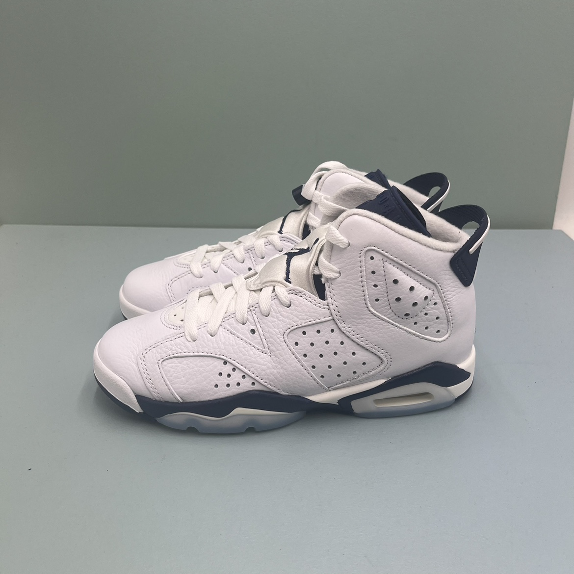 耐克NIKE Air Jordan6 AJ6(GS)白蓝大童高帮实战篮球鞋384665-141