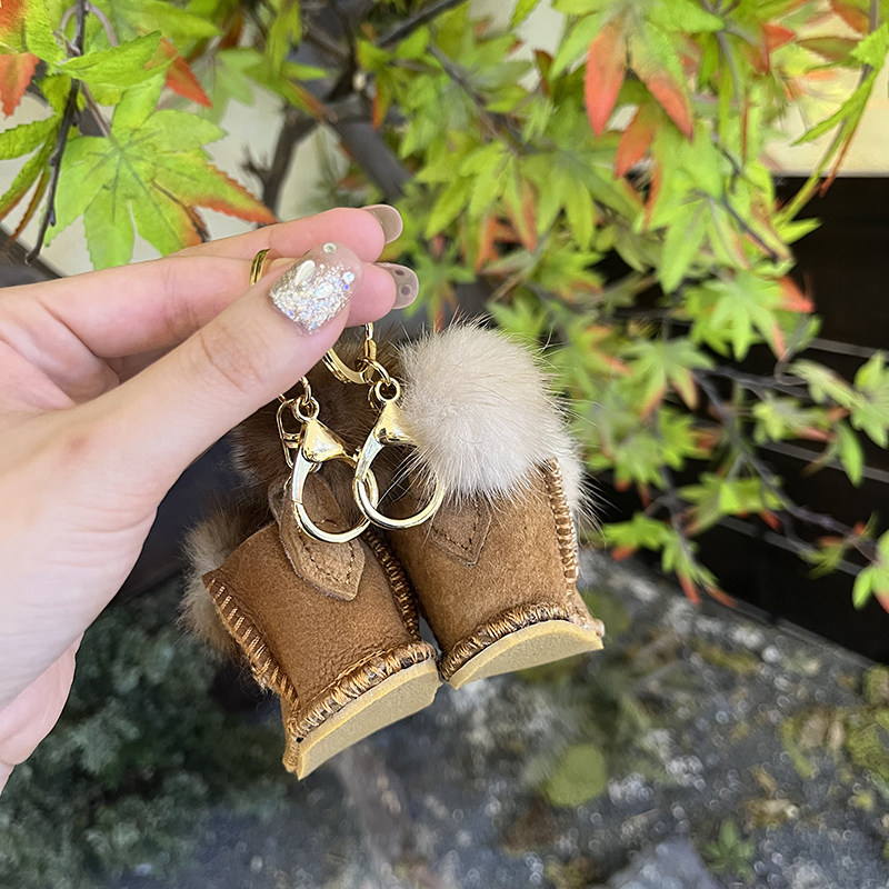 MINK FUR BROWN SNOW BOOTS SMALL PENDANTS CUTE PLUSH BALL BAGS CAR KEYCHAINS CAR INTERIOR DECORATIONS