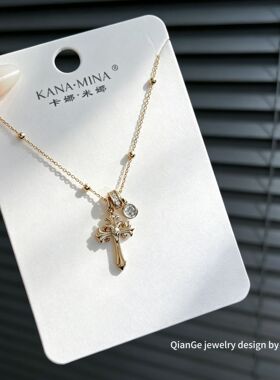卡娜米娜 个性精致咖金色镶钻羊头十字架项链 时尚潮流小众锁骨链