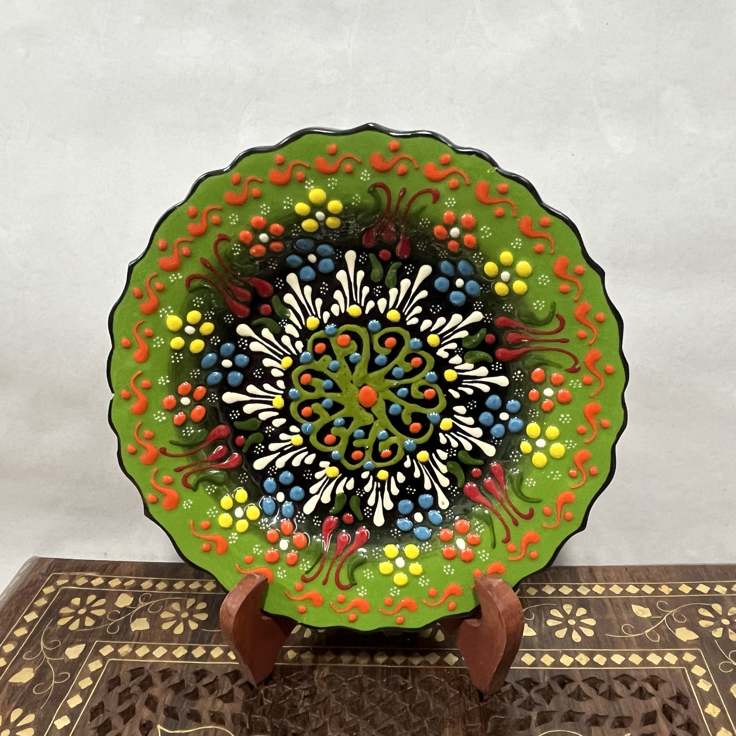 18厘米土耳其全手工陶瓷欧式客厅挂壁装饰沙拉水果盘颜色花纹随机