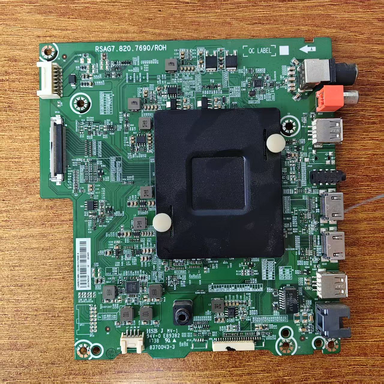原装海信LED65E7C(BOM1)电视主板RSAG7.820.7690屏HE650C5U31试好