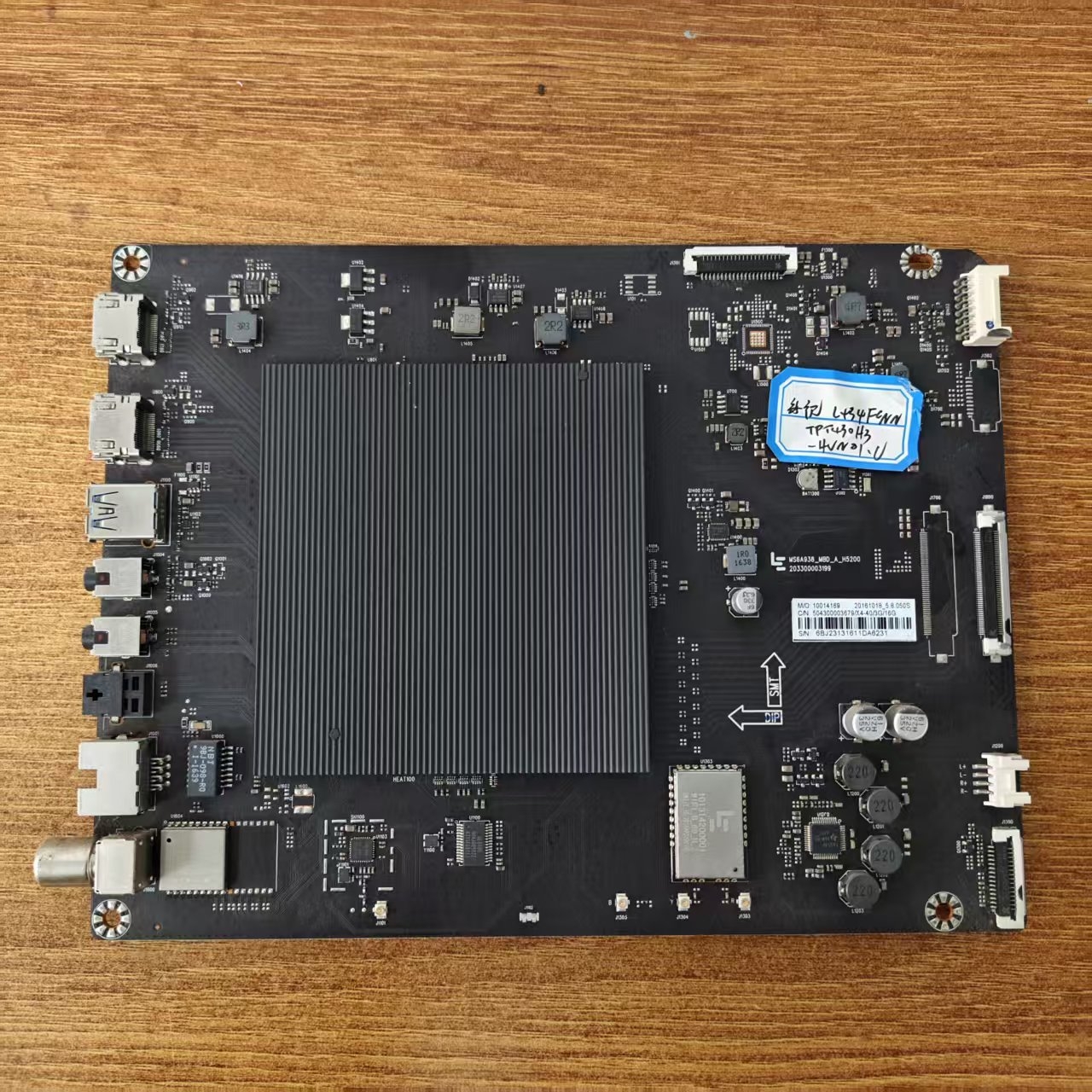 乐视 L434FCNN主板MS6A938-MBD-A-H5200屏TPT430H3-HVN01.U实物图
