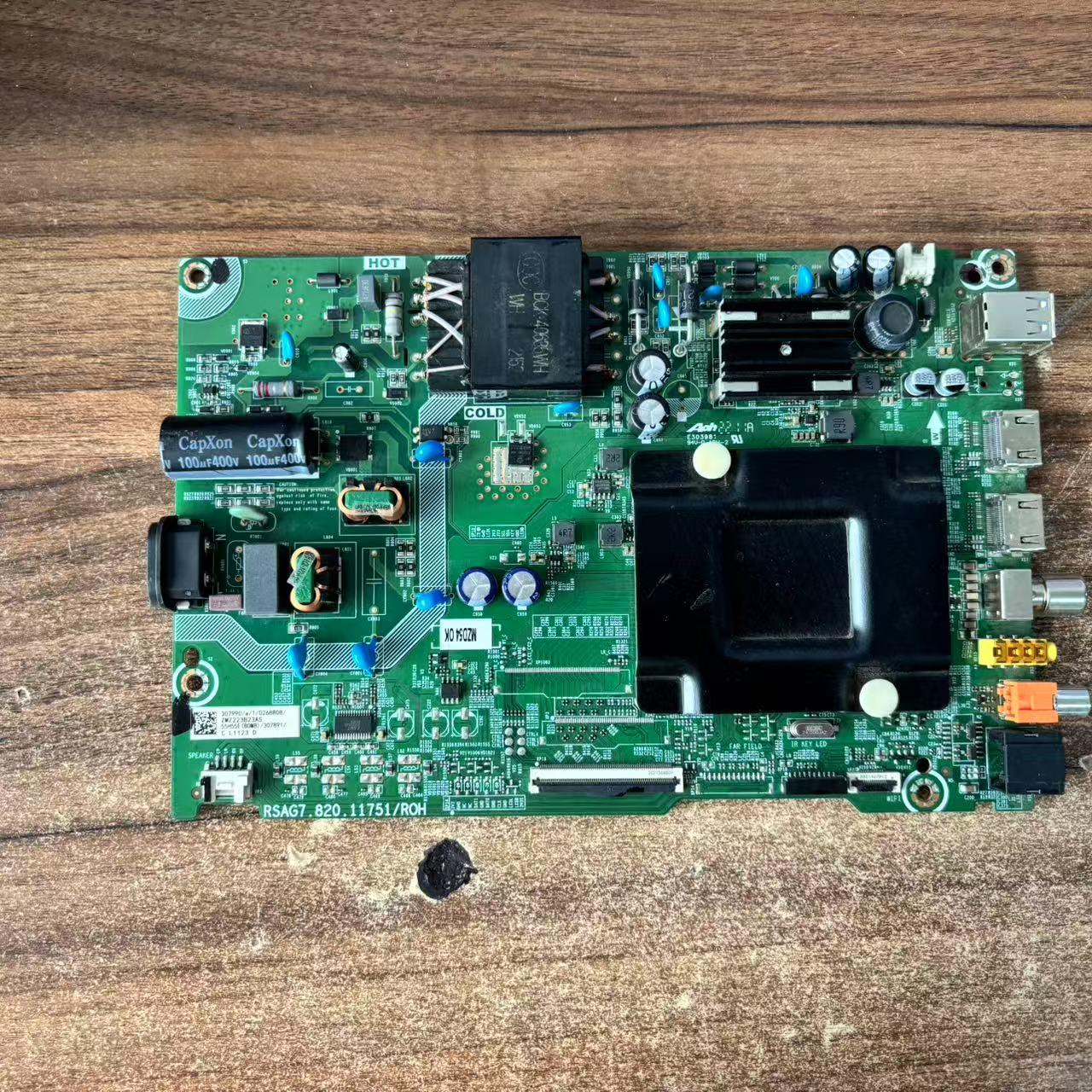 原装海信55H55E(B0M8) 主板RSAG7.820.11751 屏HD550Y1U72-T0L5B1