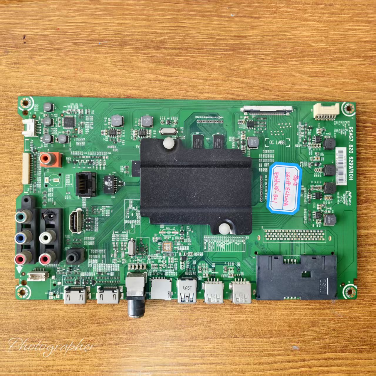 原装海信 LED55EC520UA主板RSAG7.820.6299配屏HD550DU-B21测试好