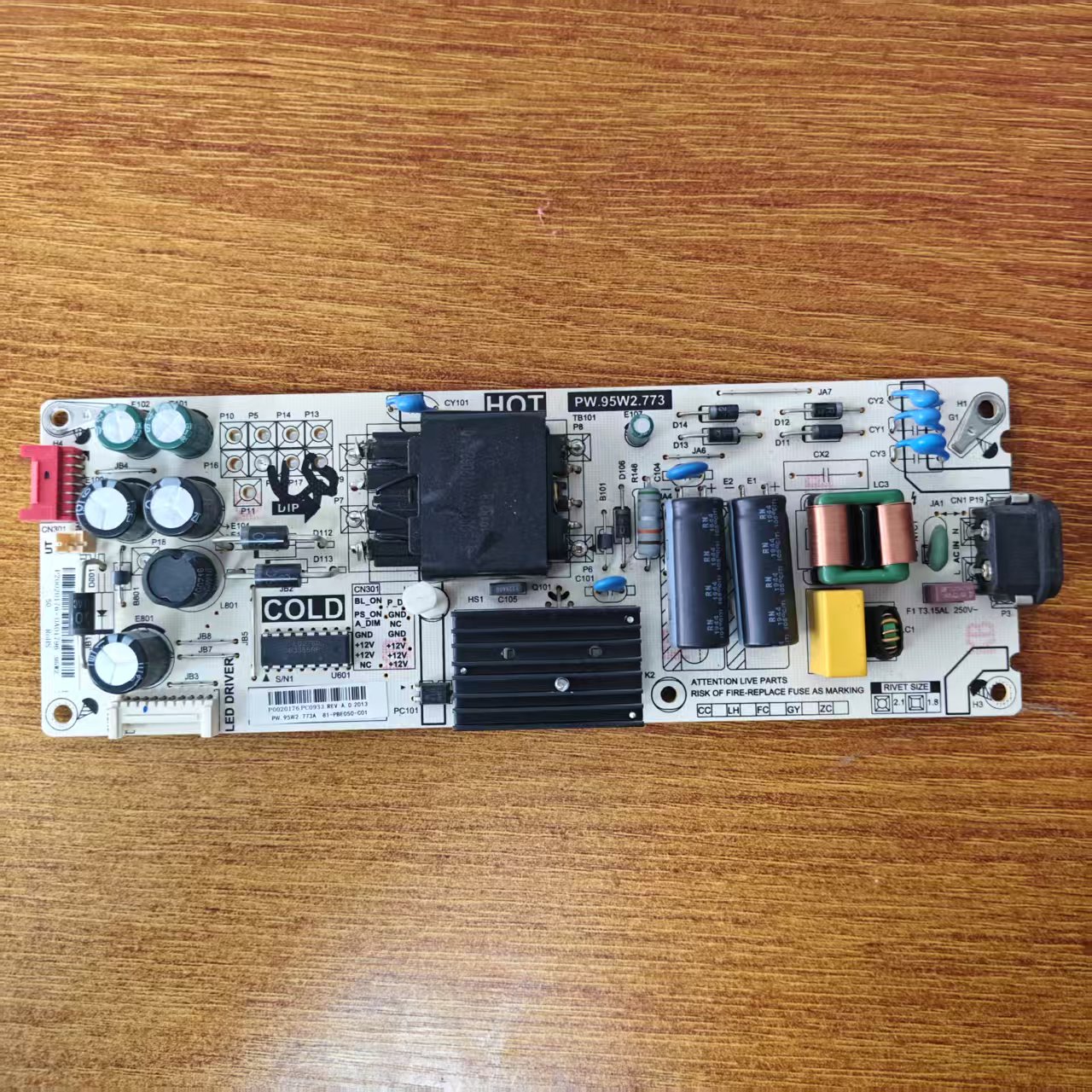 原装 TCL 50V2 55L2 55F6 50D6电视电源板PW.95W2.773现货测好