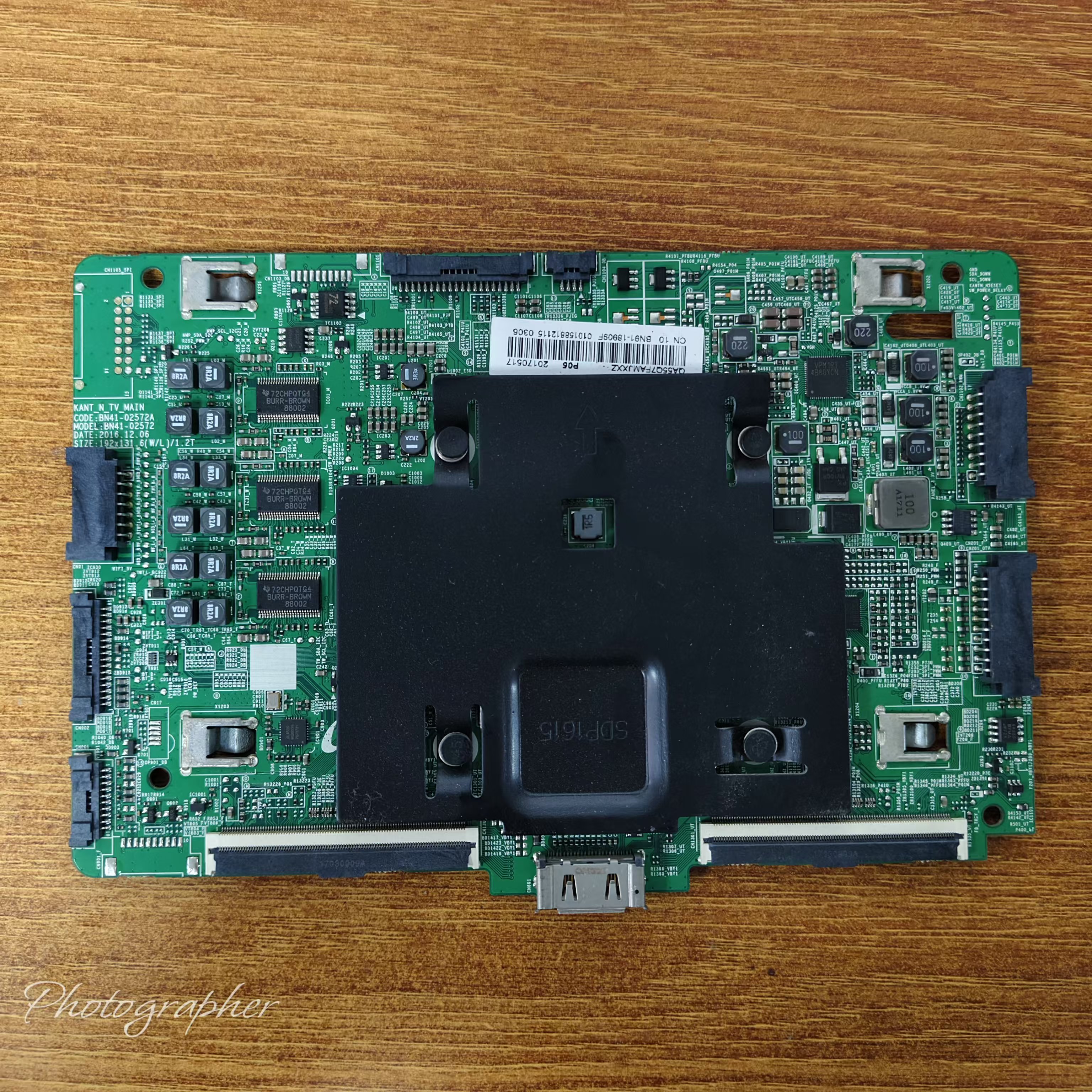 三星QA55Q7FAMJXXZ主板