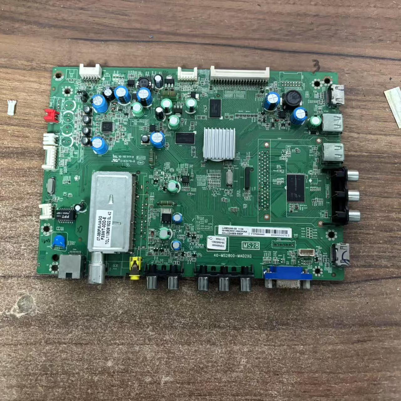原装TCL L46E5200BE 主板40-MS2800-MAD2XG 屏LTA460H012 实图