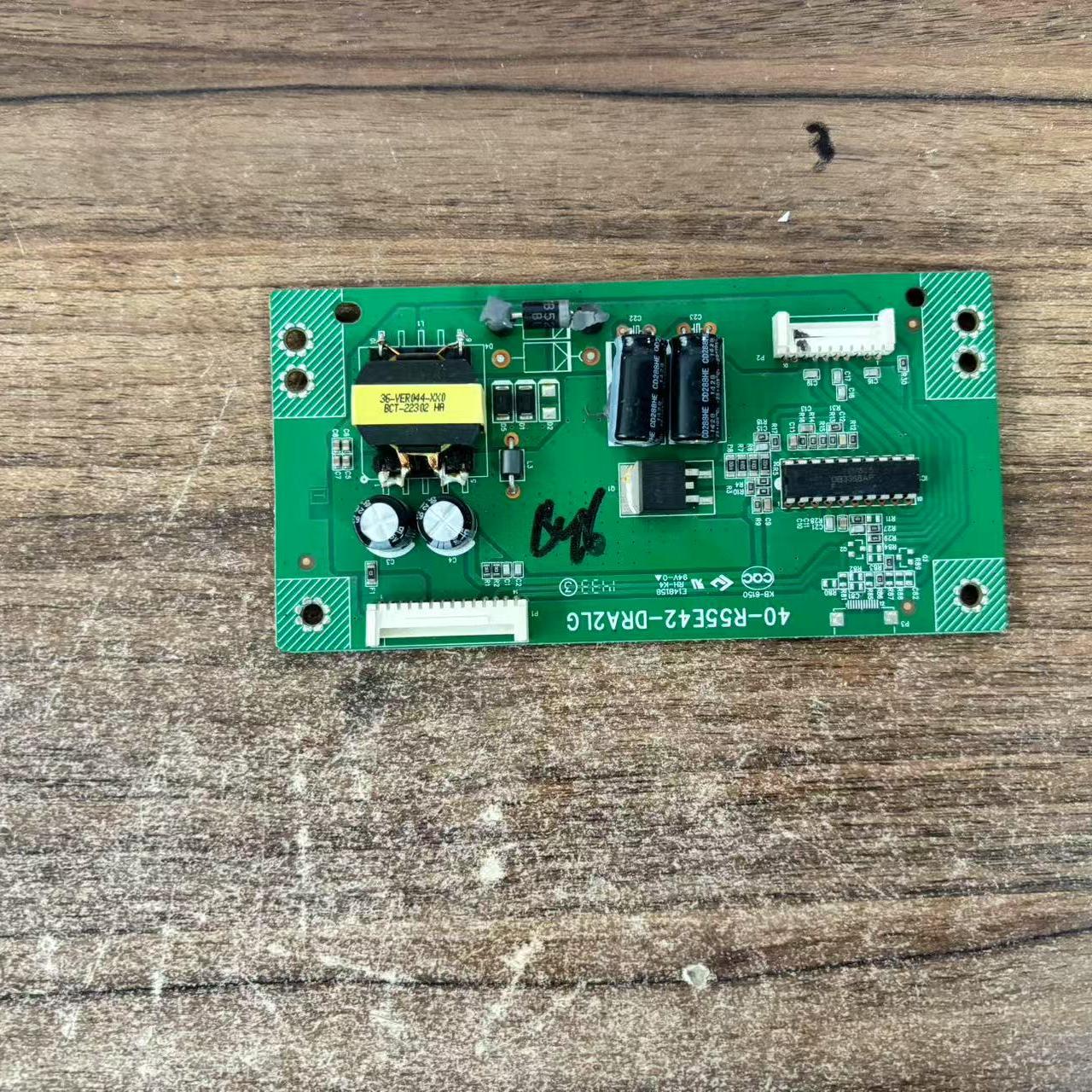 TCL L55F2880A液晶电视升压恒流板高压背光板40-R55E42-DRA2LG