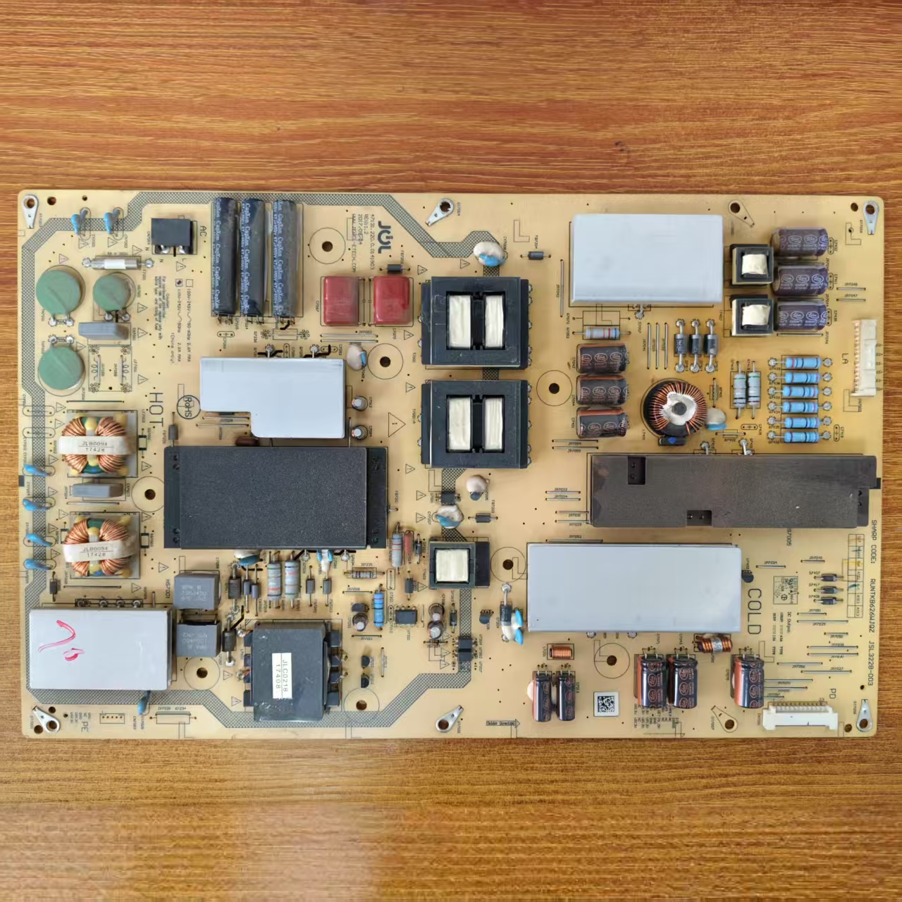 夏普LCD-70SU578A电视电源板