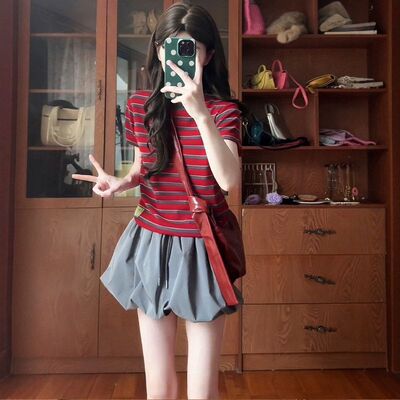 2026新款巨好看穿搭一整套红色条纹短袖上衣女夏季花苞短裙子套装