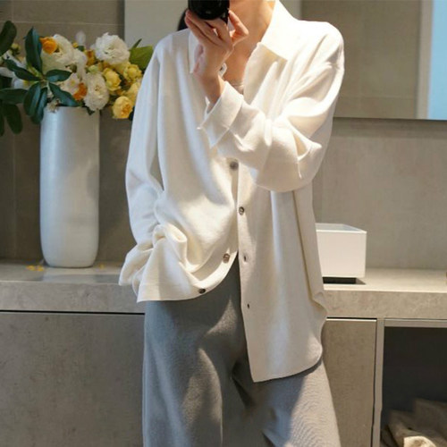 很好穿搭的一件！气质惹眼~廓形羊绒开衫女纯羊绒毛衣衬衫 2色