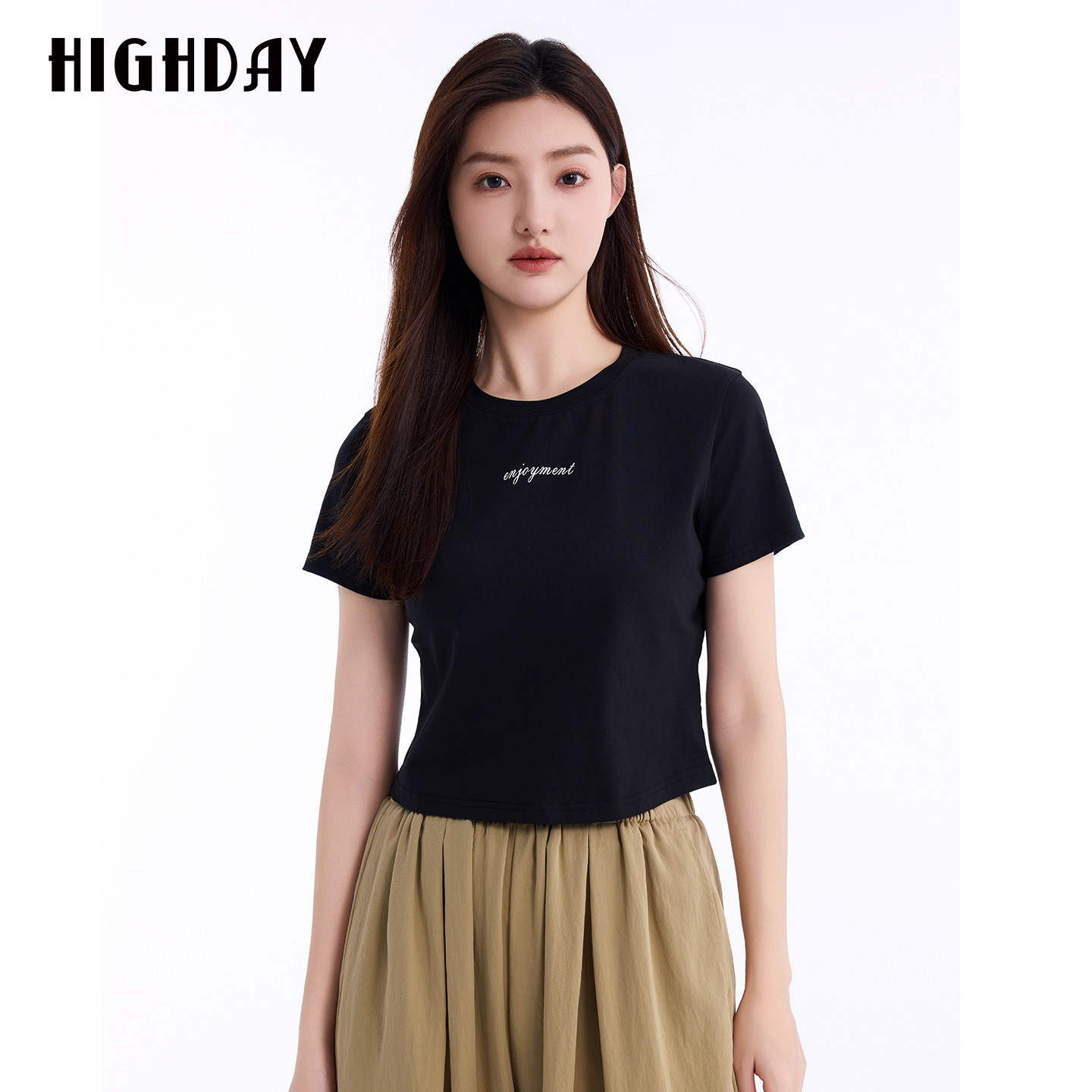 HIGHDAY轩日2026夏新款黑色T恤女宽松字母刺绣百搭休闲短袖上衣图片