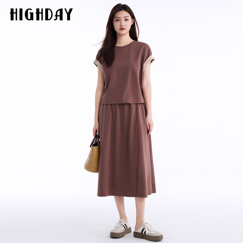 HIGHDAY轩日2026夏新款红棕半身裙女压褶松紧腰显瘦日常休闲A字裙