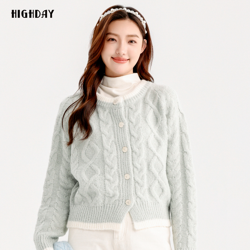 轩日圆领拼色针织外套