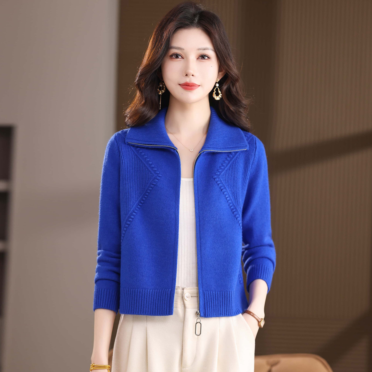 翻领拉链短款针织开衫女高级感图片