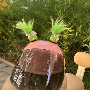 电动车头盔装饰可爱丸子头福娃可爱辫子马尾头盔配饰快拆魔术贴底