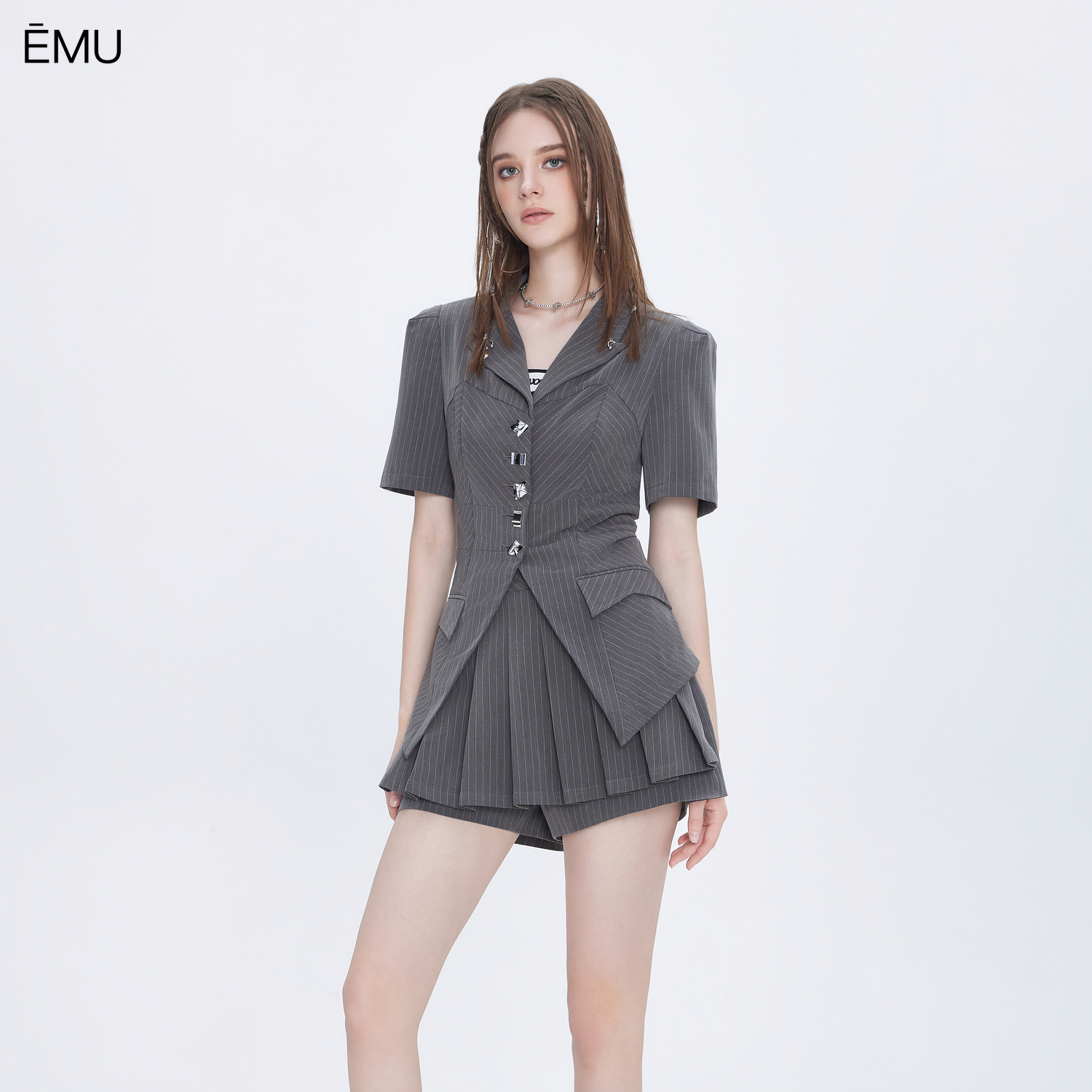 依妙EMU条纹收腰西装外套百褶裙裤套装女2025夏季新款百搭两件套