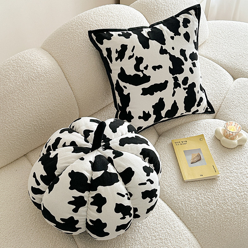 轻奢黑白奶牛纹抱枕 中古沙发靠垫装饰 样板房客厅腰枕靠背南瓜枕,居家布艺,靠垫/抱枕,淘宝优惠券,粉丝福利购,淘宝优惠卷