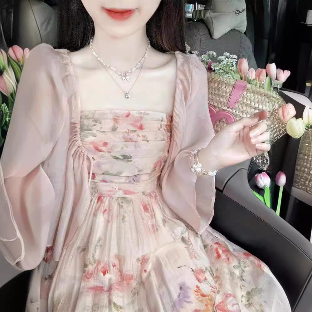 法式温柔甜美减龄抹胸碎花连衣裙子女夏天外穿防晒衫上衣两件套装