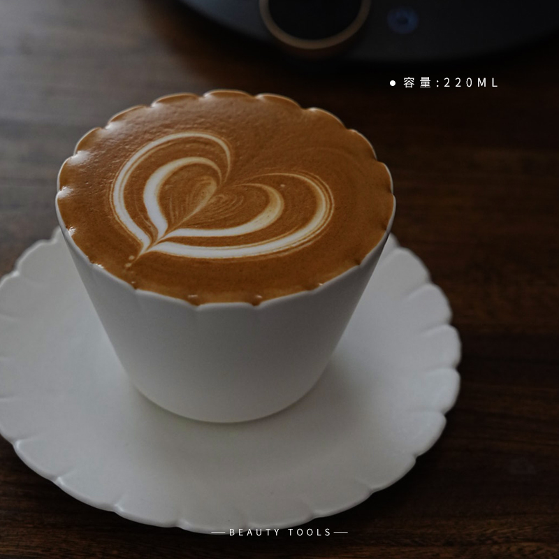 日式简约陶瓷手握杯猪口杯拿铁拉花专用杯哑光220毫升高档精致感