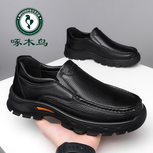 啄木鸟秋季新款真皮软底休闲鞋