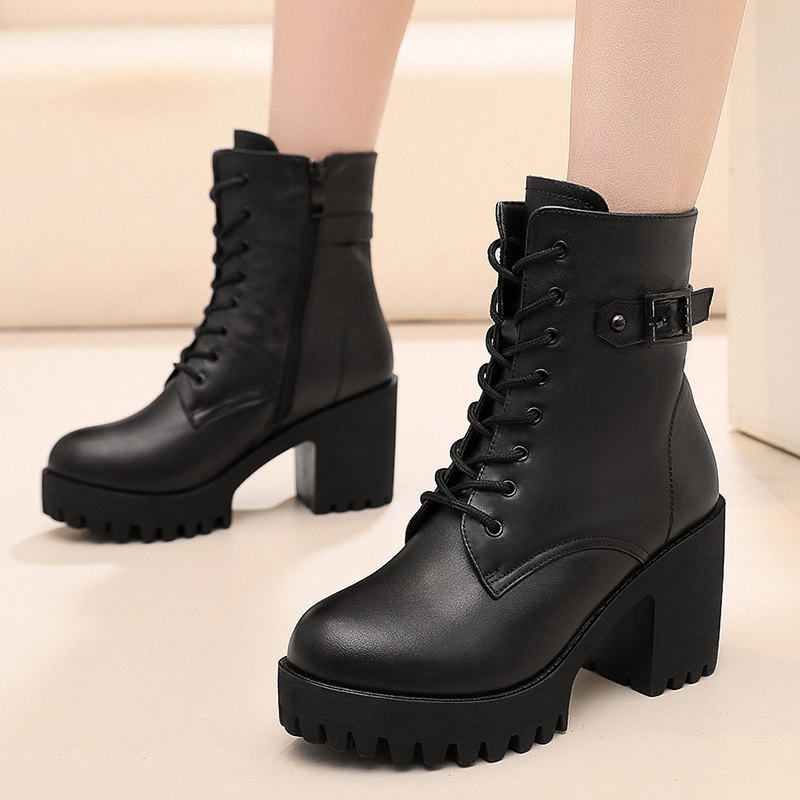 马丁靴女加绒保暖鞋子新款秋冬显脚小34码黑色高跟防水台短筒靴