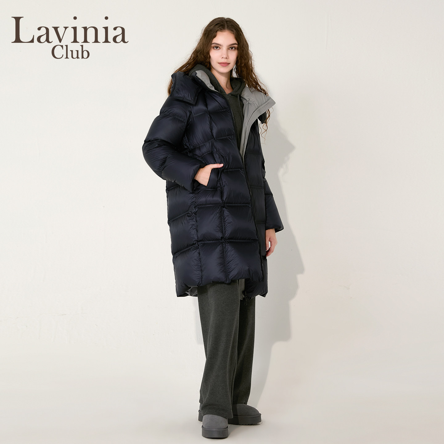Lavinia女装冬季新款90鸭绒连帽黑色中长款云朵泡芙羽绒服H57Y115