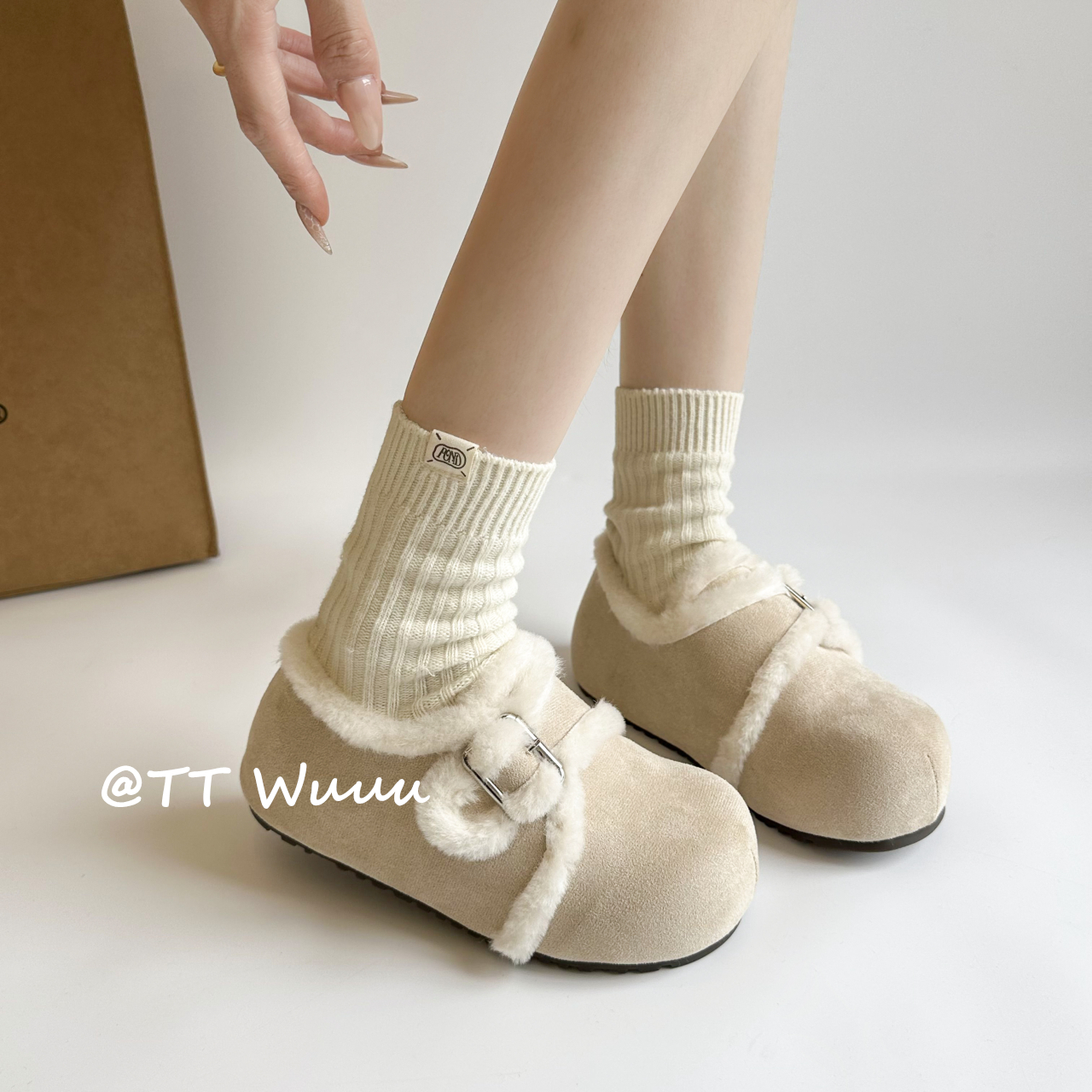 圆头内增高复古加绒毛毛鞋女