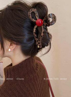 秋冬珍珠夹后脑勺气质发饰发夹鲨鱼豹纹蝴蝶结抓夹大号新款2024女