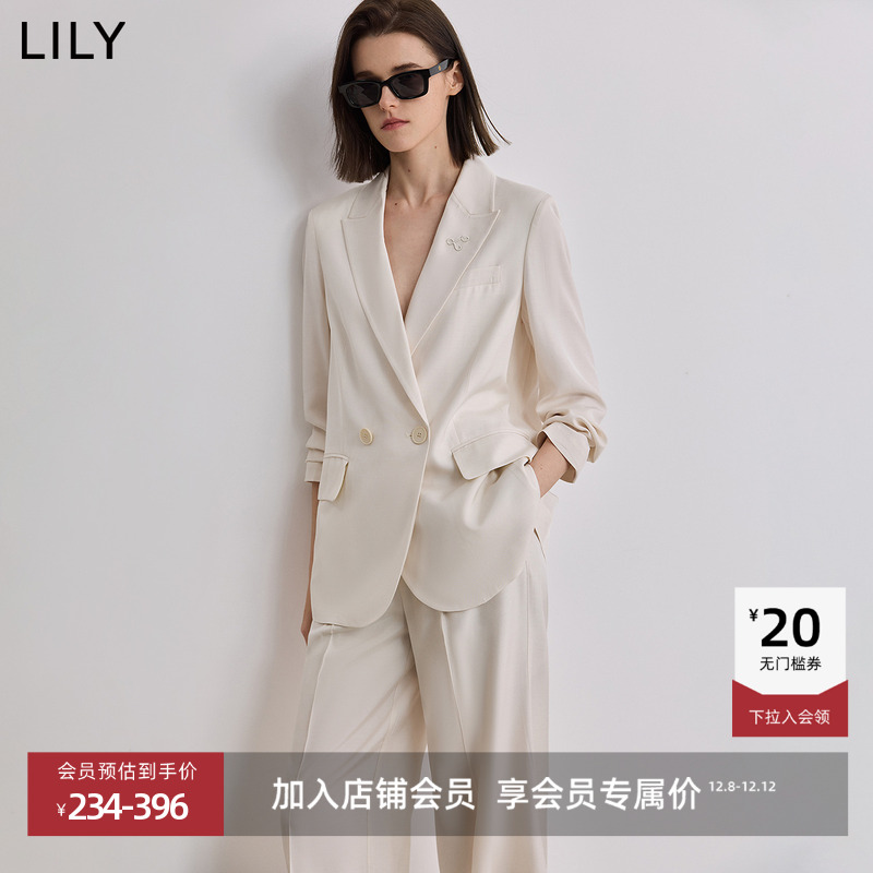 LILY通勤米色高级感西装外套
